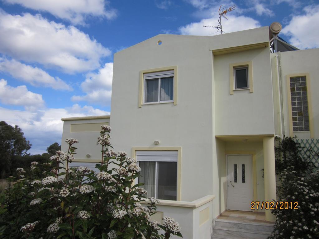 Sunshine Villa 겐나디 객실 사진